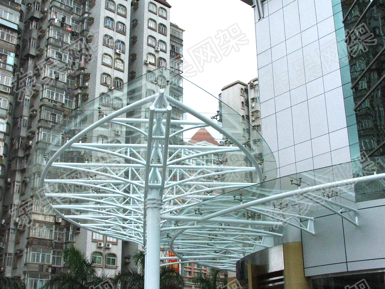 造型玻璃雨棚
